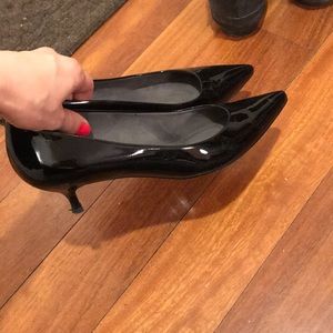 Brand new Stewart Weizmann shoes kitten heel